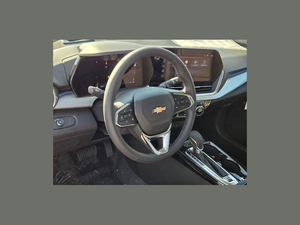 2026 Chevrolet Trax FWD LT