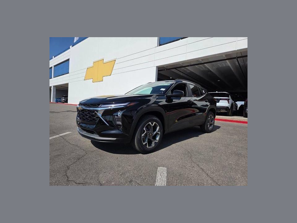 2026 Chevrolet Trax FWD LT