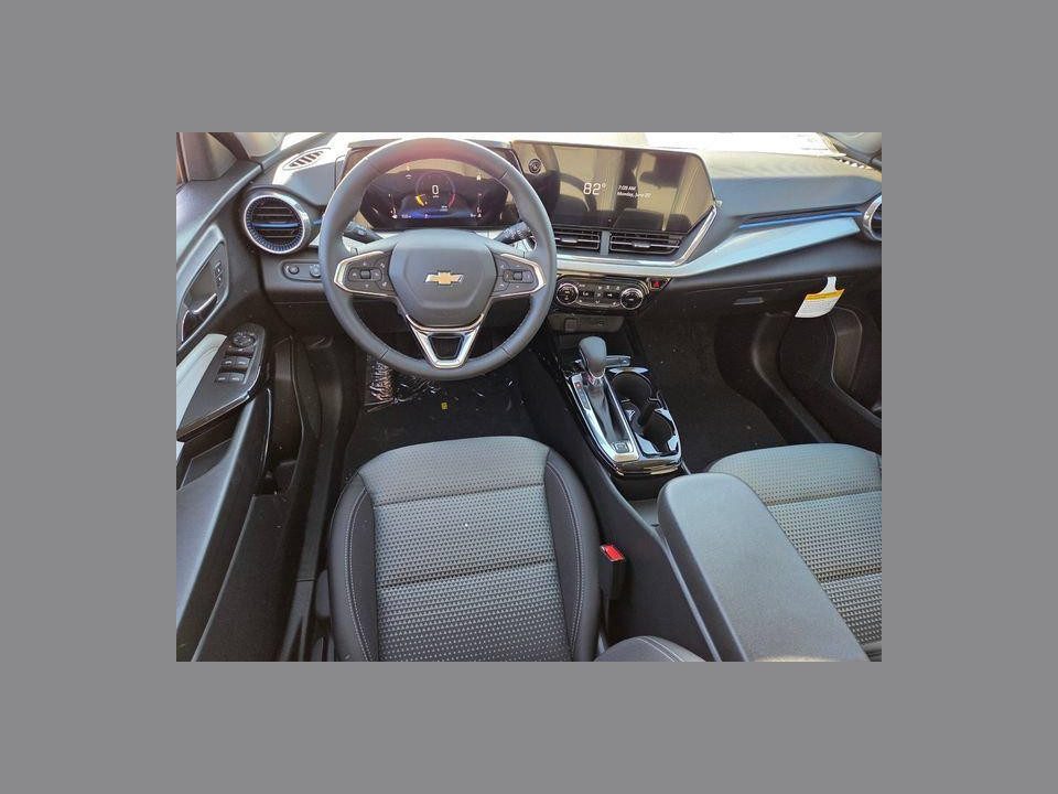 2026 Chevrolet Trax FWD LT