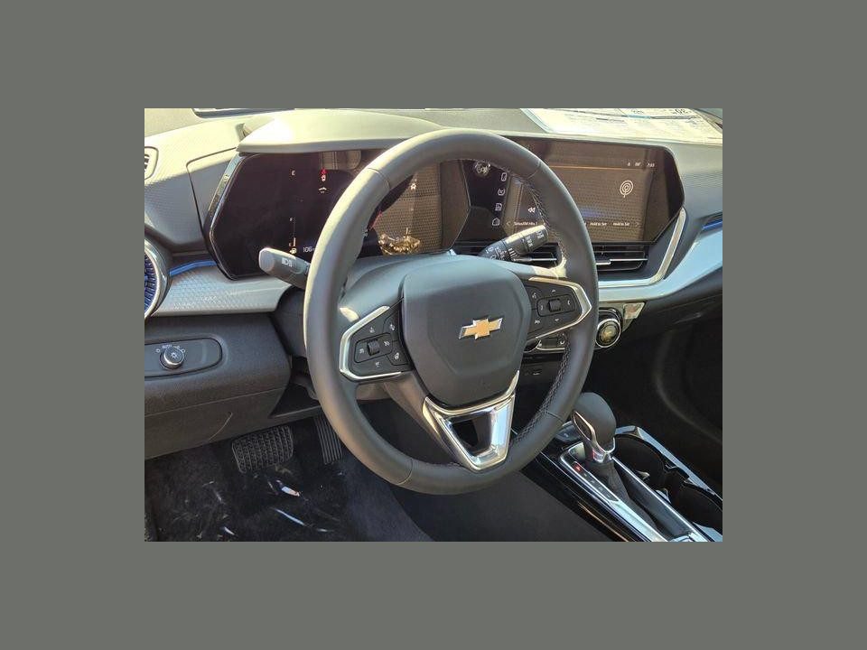 2026 Chevrolet Trax FWD LT