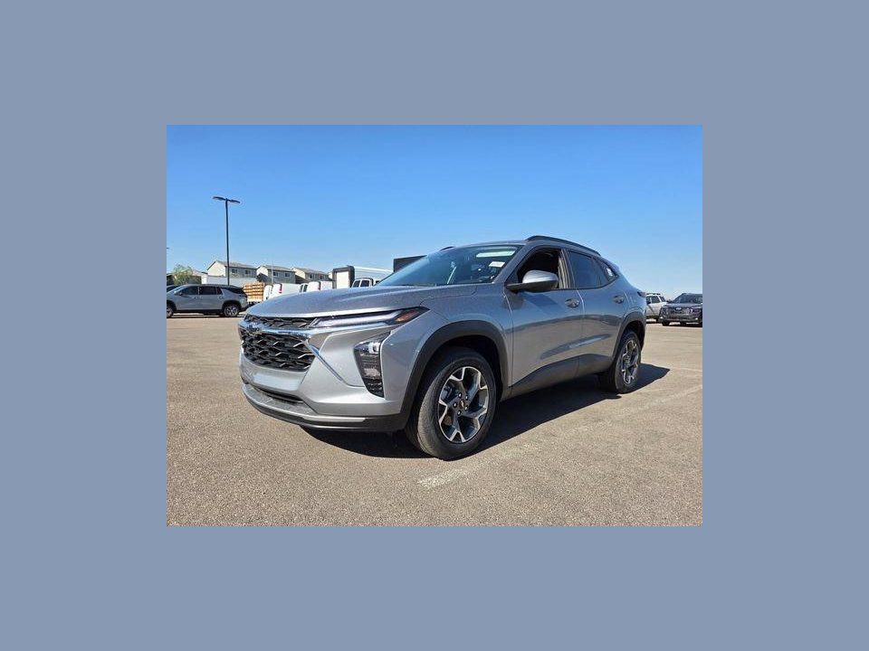 2026 Chevrolet Trax FWD LT
