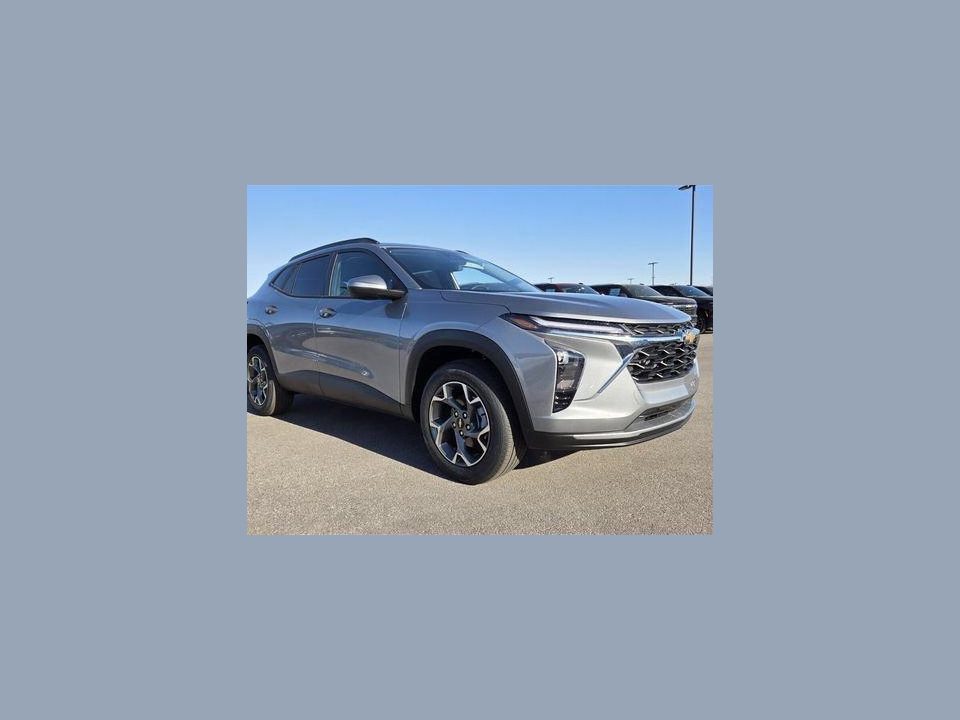 2026 Chevrolet Trax FWD LT