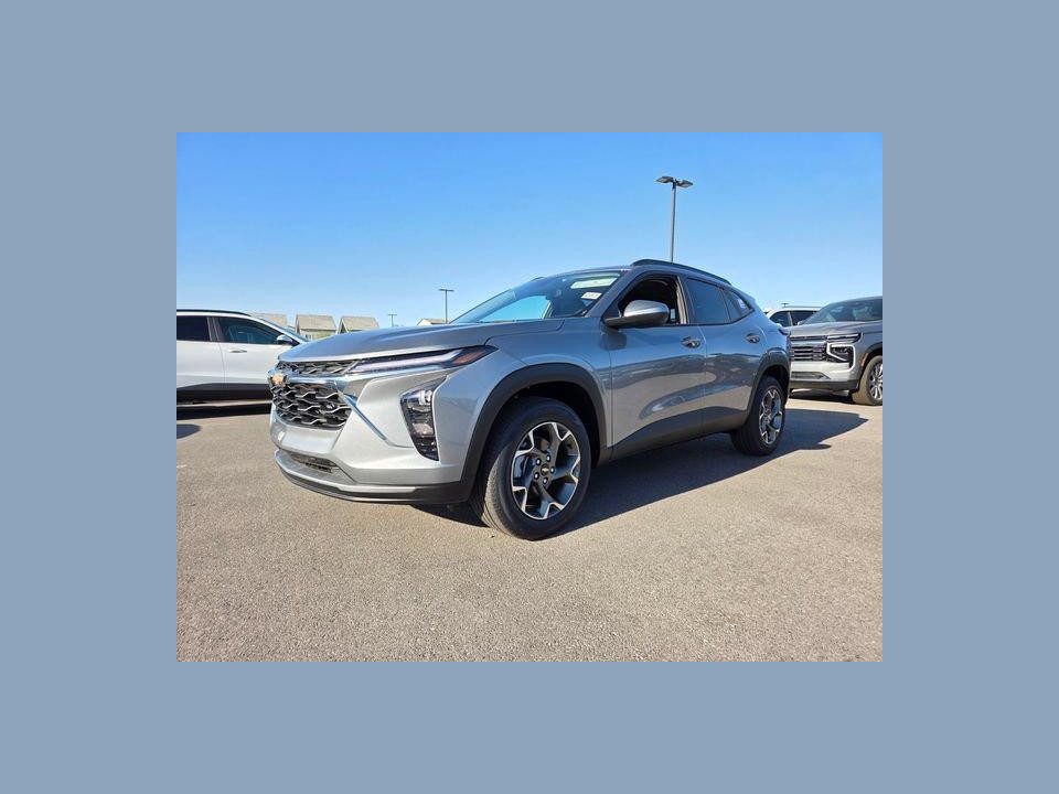 2026 Chevrolet Trax FWD LT