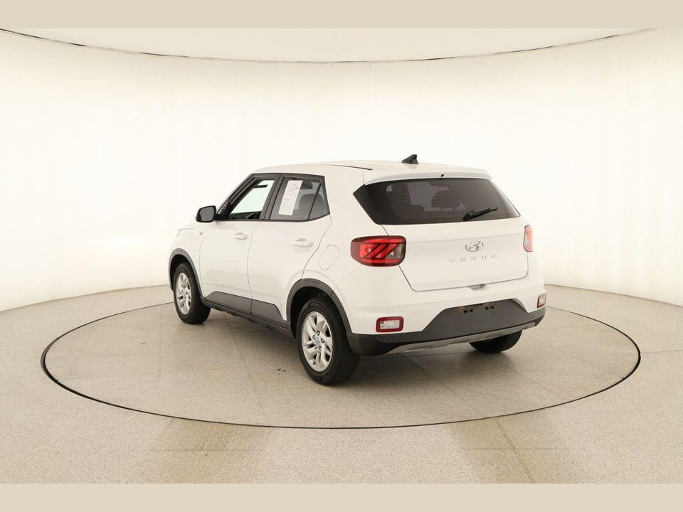 2022 Hyundai Venue SE