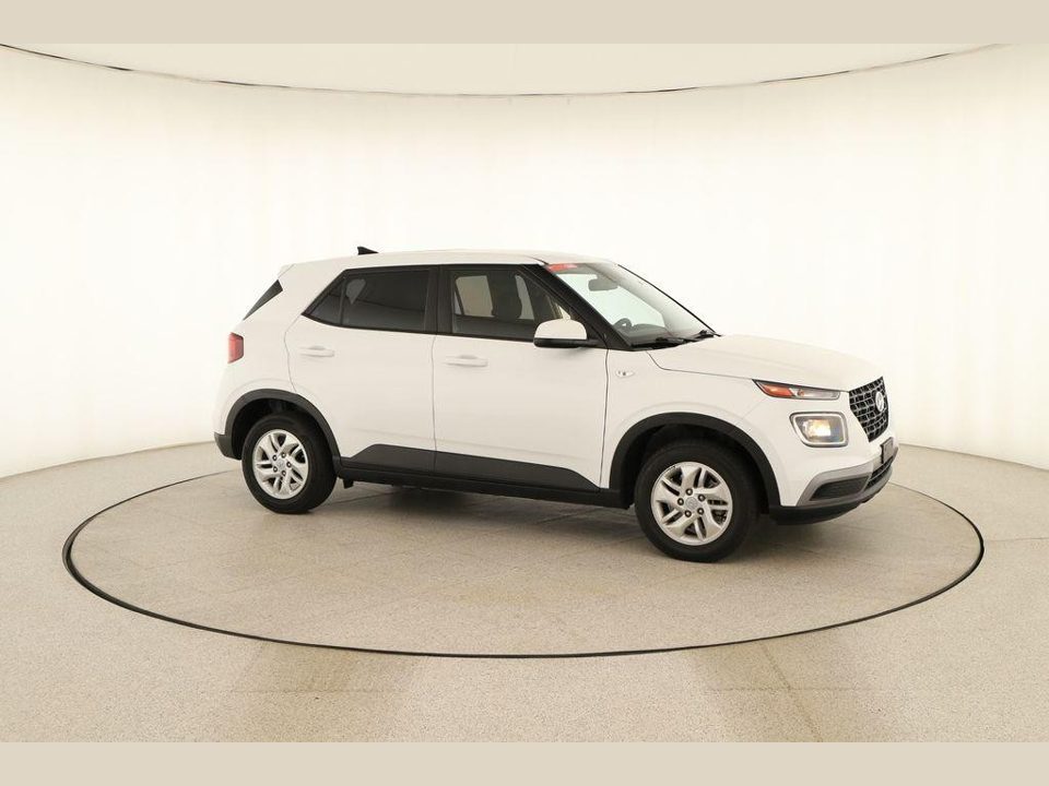2022 Hyundai Venue SE