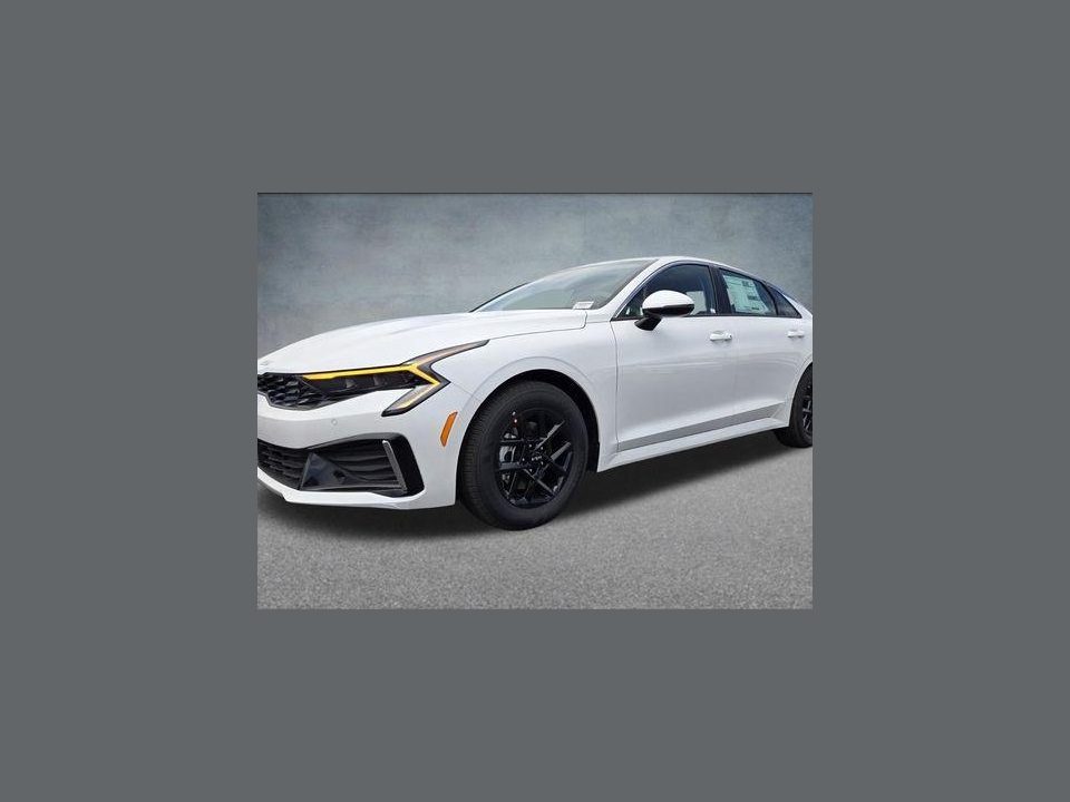 2026 Kia K5 LXS FWD
