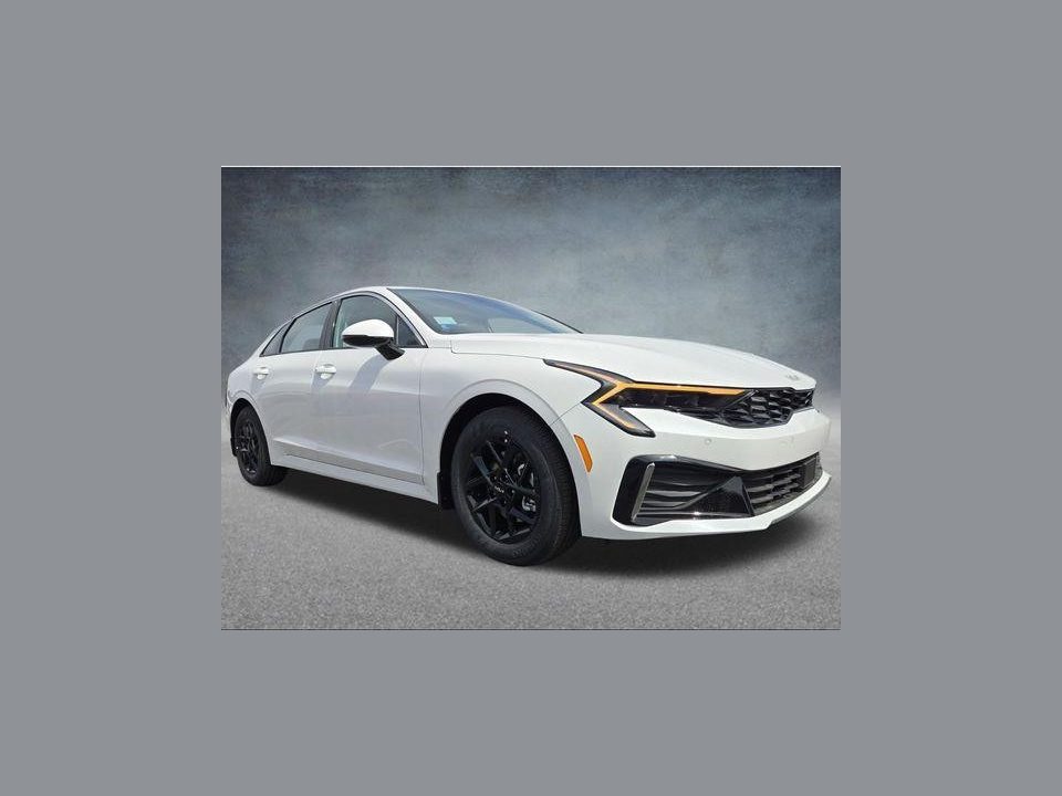 2026 Kia K5 LXS FWD