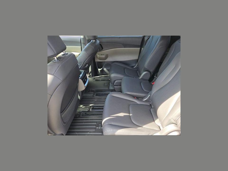 2026 Kia Carnival MPV EX
