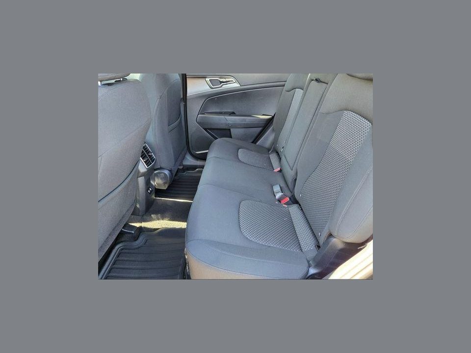 2026 Kia Sportage Hybrid LX