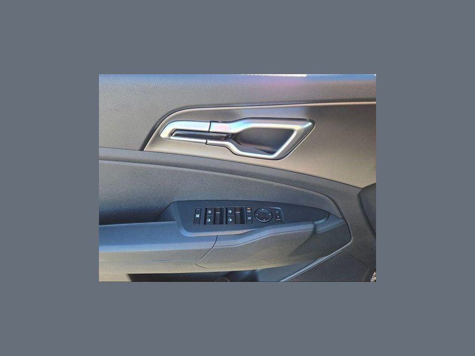 2026 Kia Sportage Hybrid LX