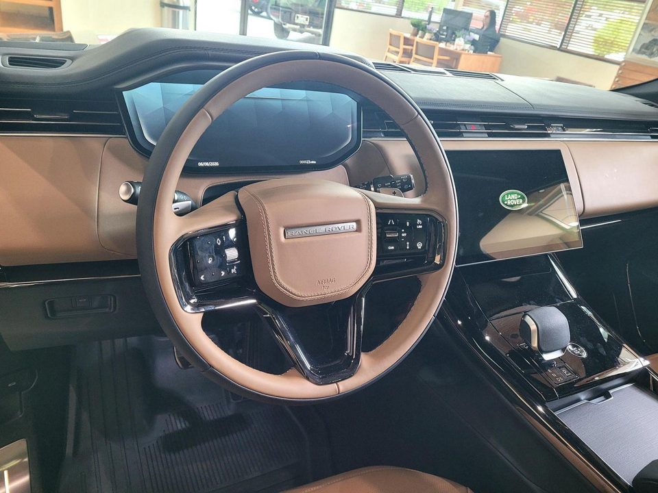 2026 Land Rover Range Rover Sport P530 Autobiography