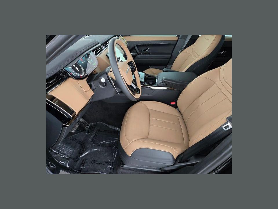 2026 Land Rover Range Rover Sport P460e Dynamic SE