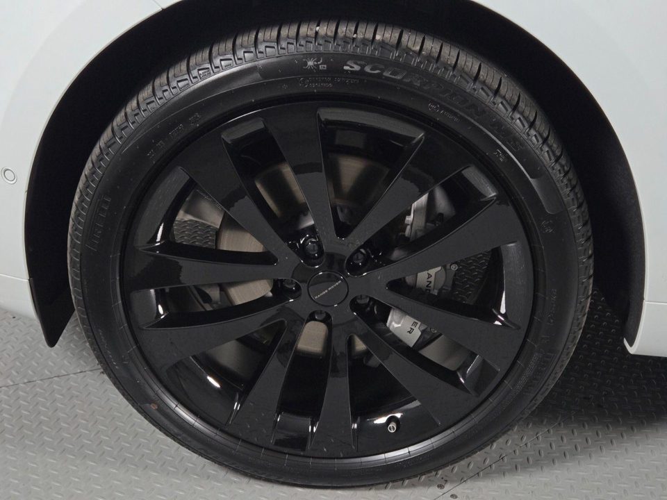 2026 Land Rover Range Rover Sport P460e Dynamic SE