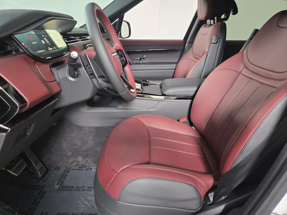 2026 Land Rover Range Rover Sport P530 Dynamic SE