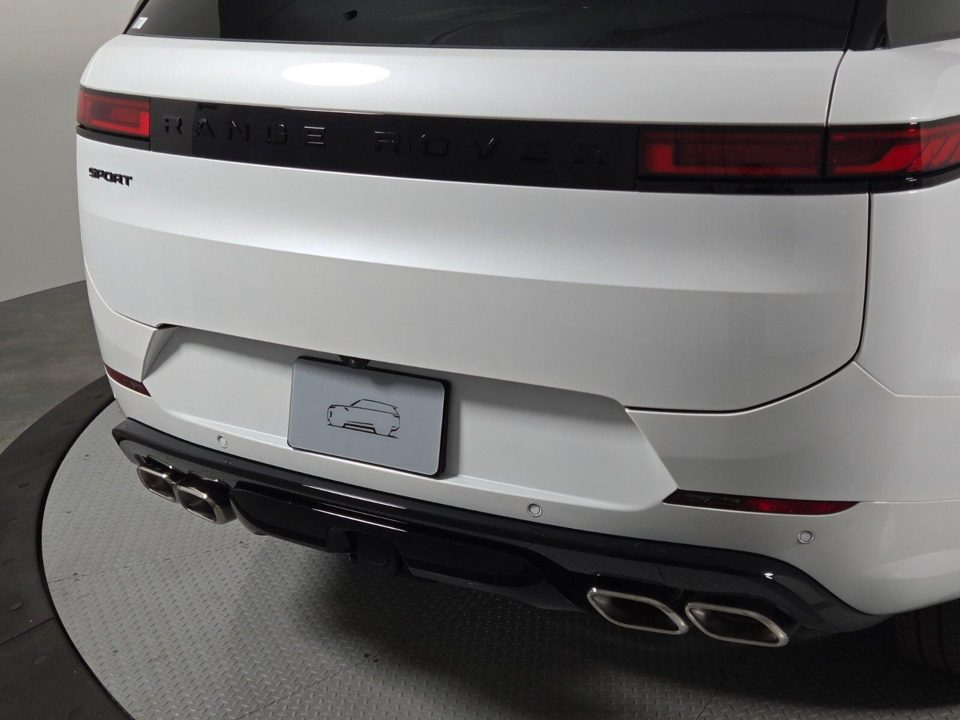 2026 Land Rover Range Rover Sport P530 Dynamic SE