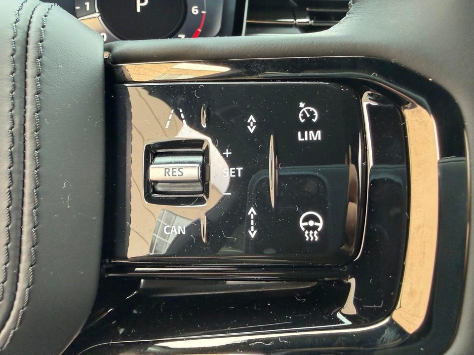 2026 Land Rover Range Rover Sport P400 Dynamic SE