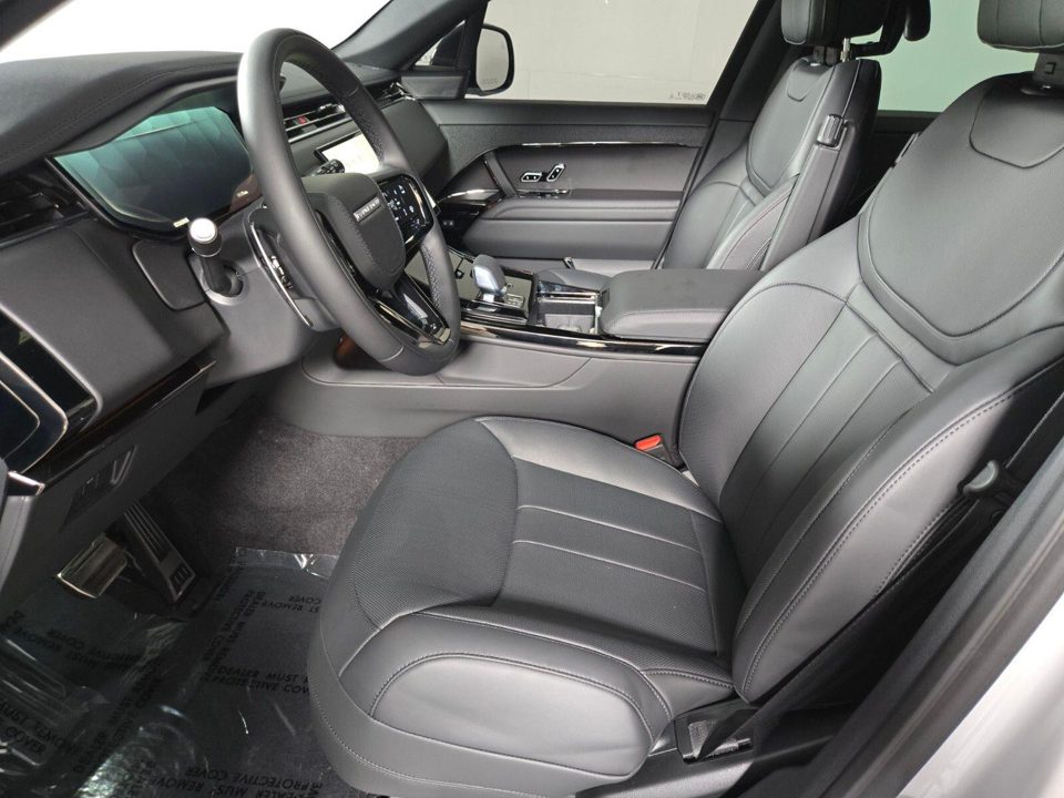 2026 Land Rover Range Rover Sport P400 Dynamic SE