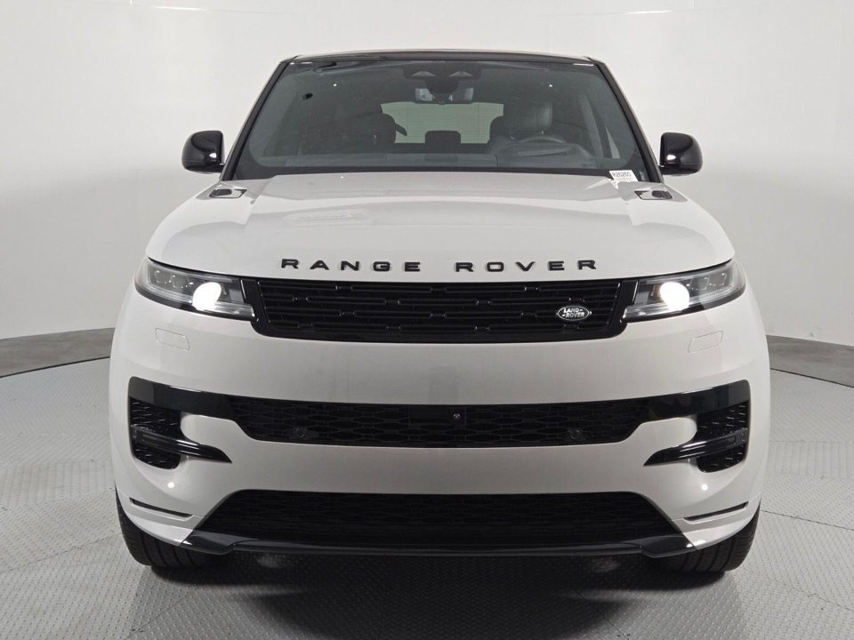 2026 Land Rover Range Rover Sport P400 Dynamic SE