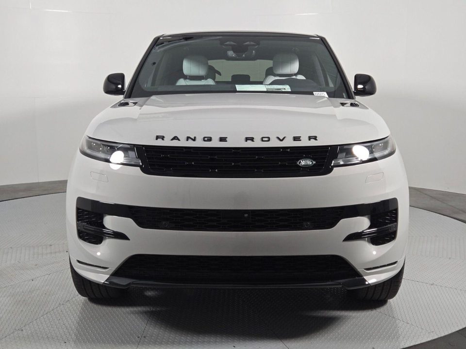 2026 Land Rover Range Rover Sport P400 Dynamic SE
