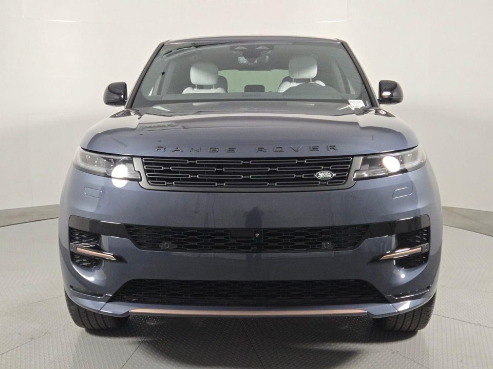 2026 Land Rover Range Rover Sport P400 Dynamic SE