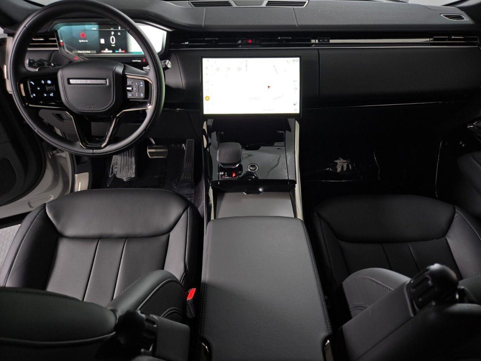 2026 Land Rover Range Rover Sport P400 Dynamic SE