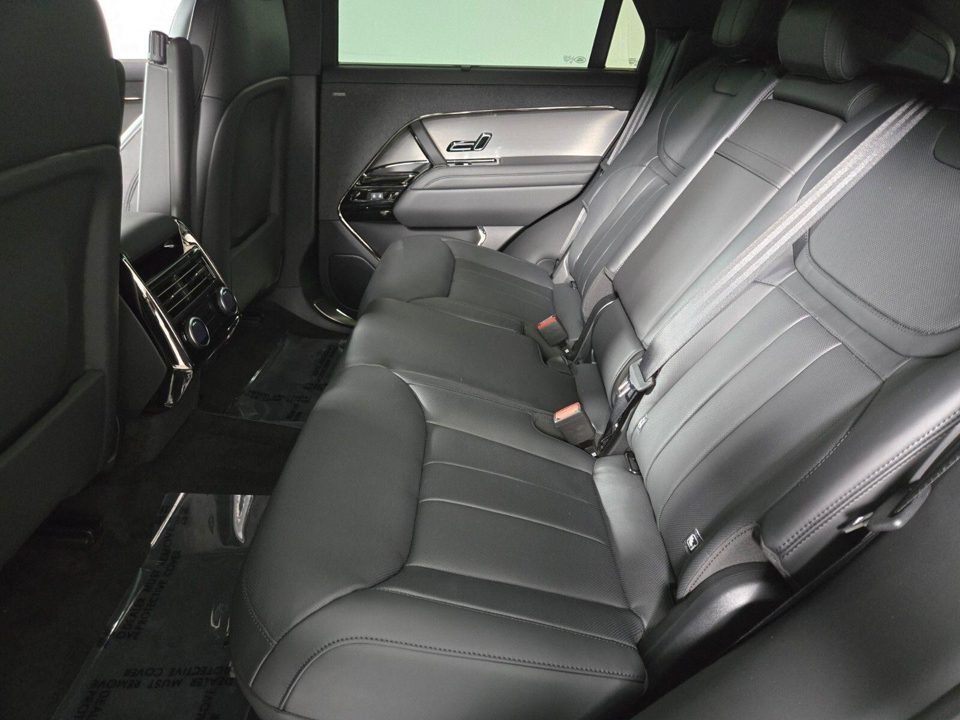 2026 Land Rover Range Rover Sport P400 Dynamic SE