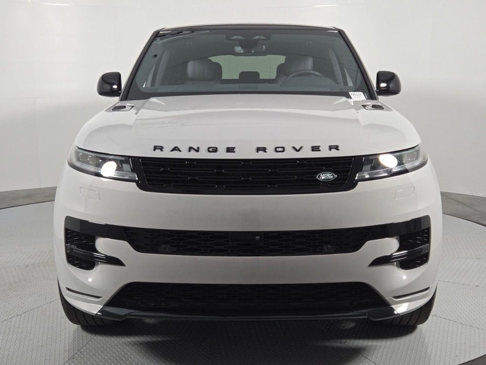 2026 Land Rover Range Rover Sport P400 Dynamic SE