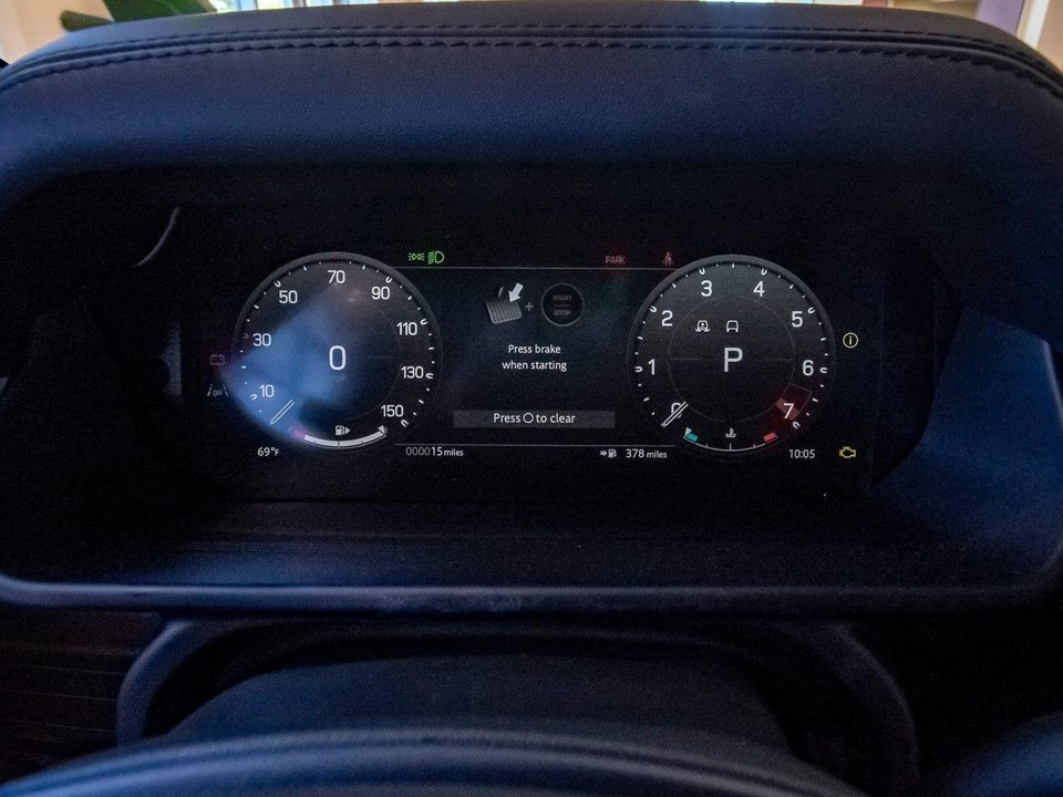 2026 Land Rover Defender P400 X-Dynamic SE