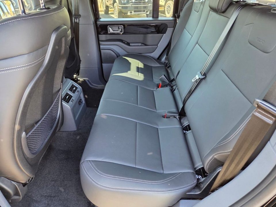 2026 INEOS Grenadier Station Wagon Black Edition