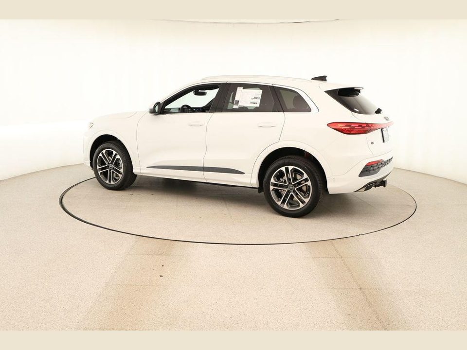 2026 Audi Q5 Premium TFSI quattro S tronic