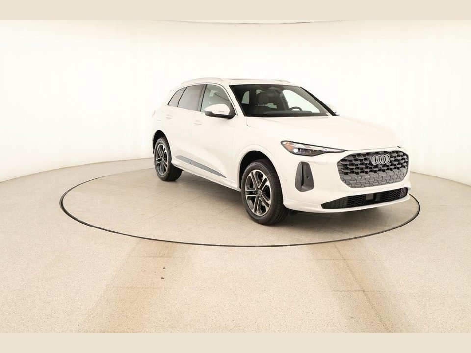 2026 Audi Q5 Premium TFSI quattro S tronic