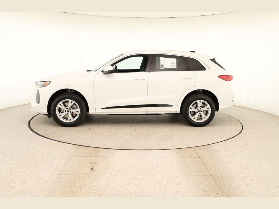 2026 Audi Q5 Premium TFSI quattro S tronic