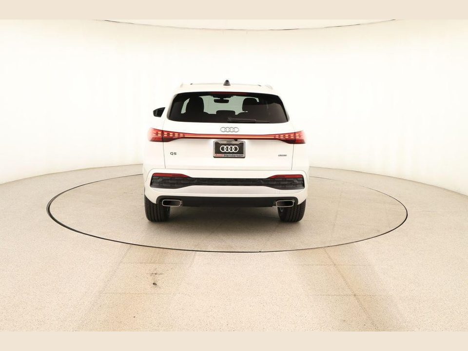 2026 Audi Q5 Premium TFSI quattro S tronic