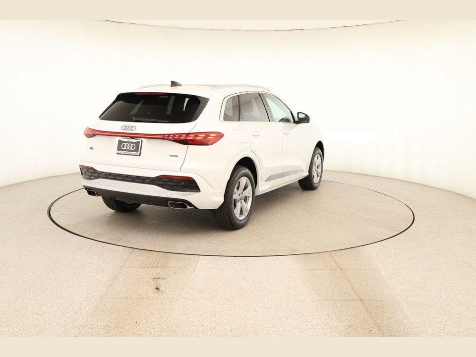 2026 Audi Q5 Premium TFSI quattro S tronic