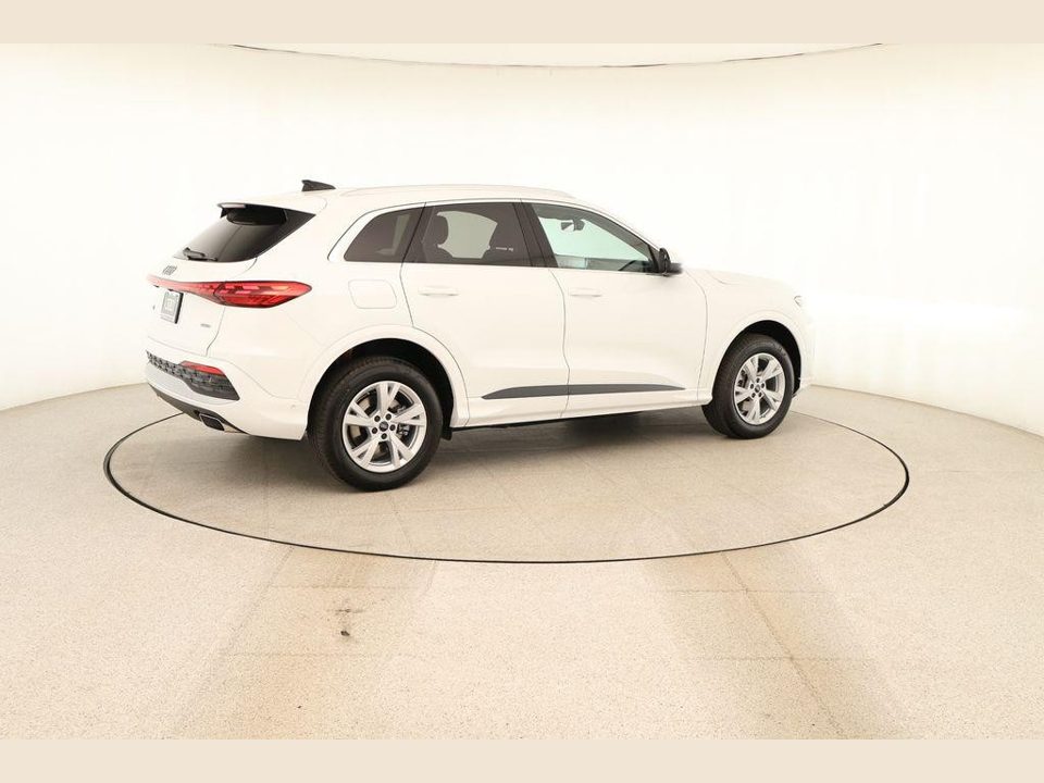 2026 Audi Q5 Premium TFSI quattro S tronic