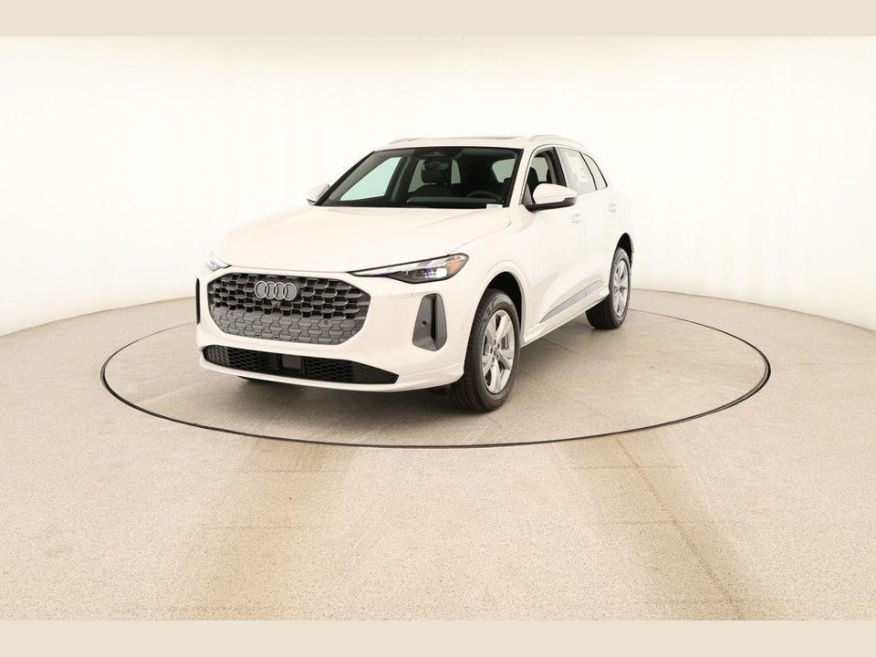 2026 Audi Q5 Premium TFSI quattro S tronic