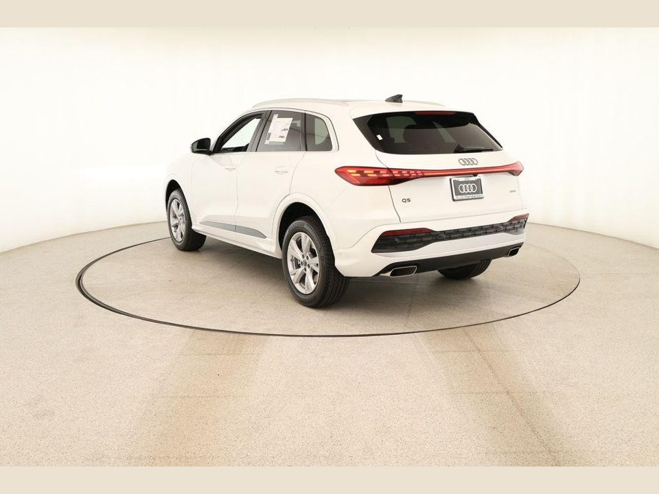 2026 Audi Q5 Premium TFSI quattro S tronic