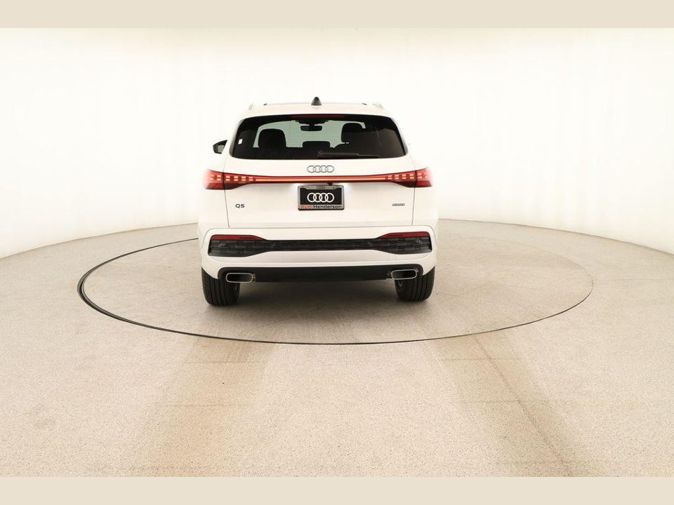 2026 Audi Q5 Premium TFSI quattro S tronic