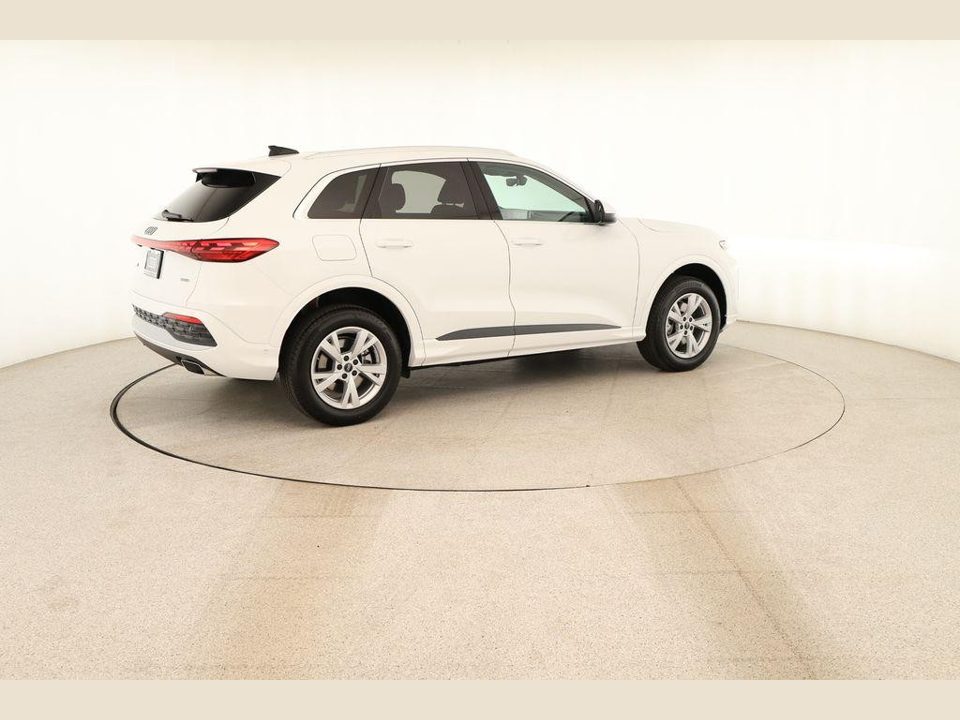 2026 Audi Q5 Premium TFSI quattro S tronic