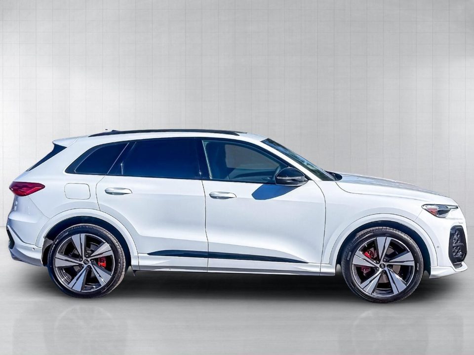 2026 Audi SQ5 Premium Plus TFSI quattro S tronic