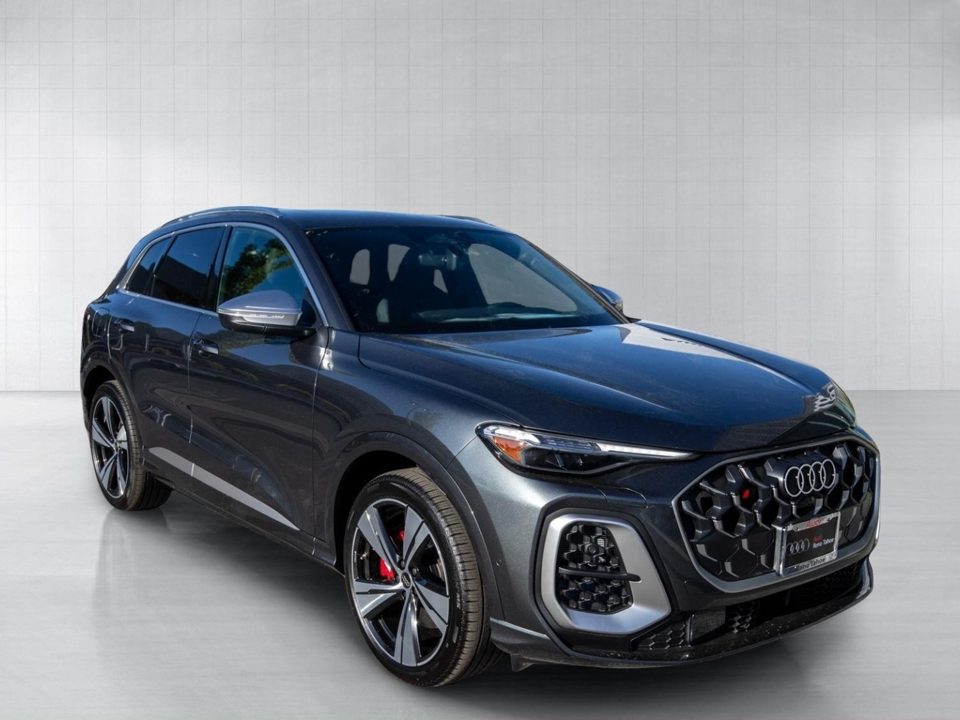 2026 Audi SQ5 Premium Plus TFSI quattro S tronic