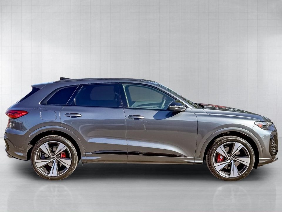 2026 Audi SQ5 Premium Plus TFSI quattro S tronic