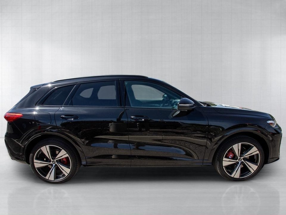 2026 Audi SQ5 Premium Plus TFSI quattro S tronic