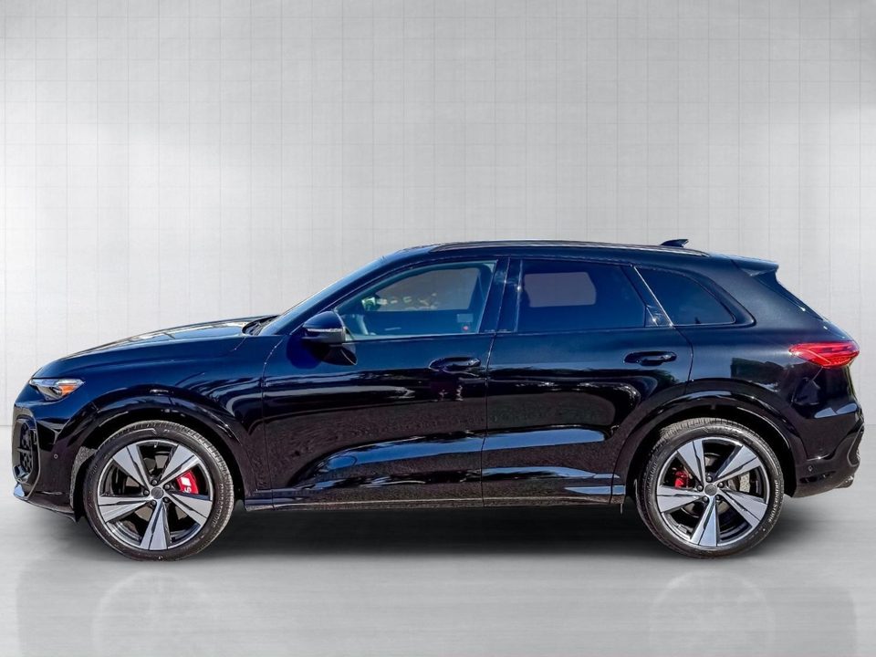 2026 Audi SQ5 Premium Plus TFSI quattro S tronic