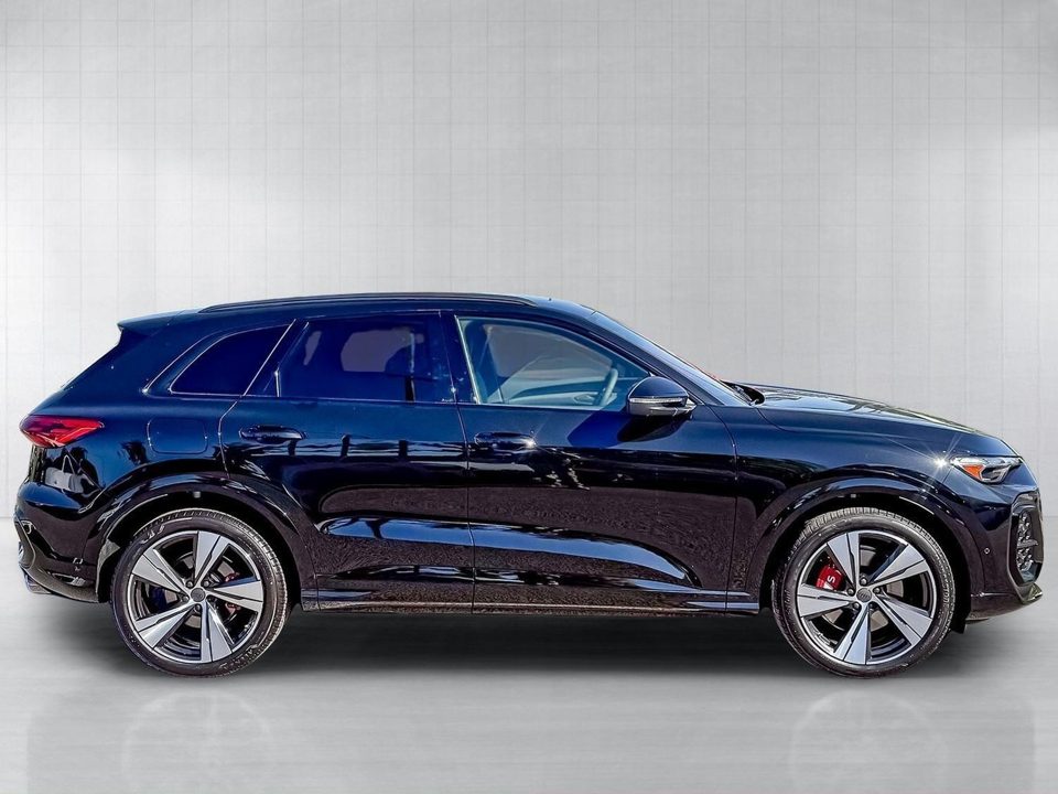 2026 Audi SQ5 Premium Plus TFSI quattro S tronic
