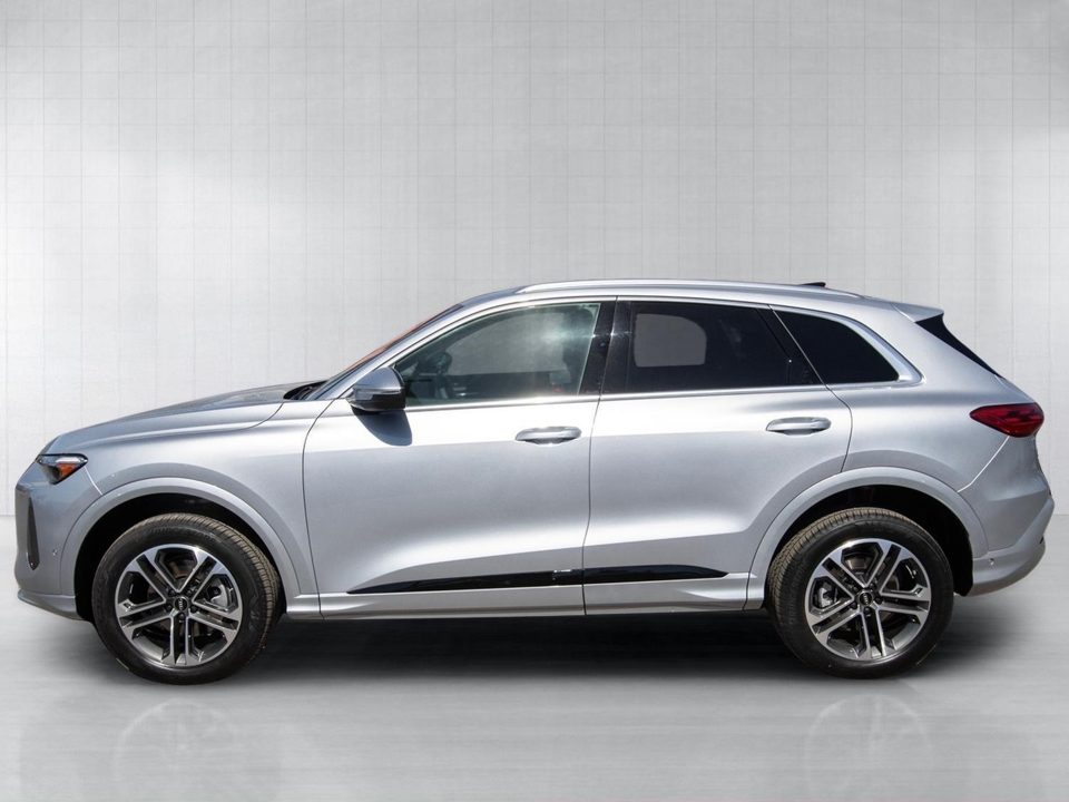 2026 Audi Q5 Premium Plus TFSI quattro S tronic