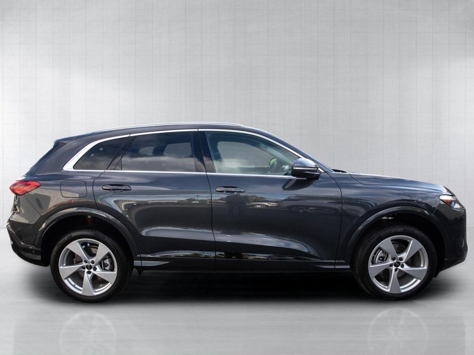 2026 Audi Q5 Premium Plus TFSI quattro S tronic