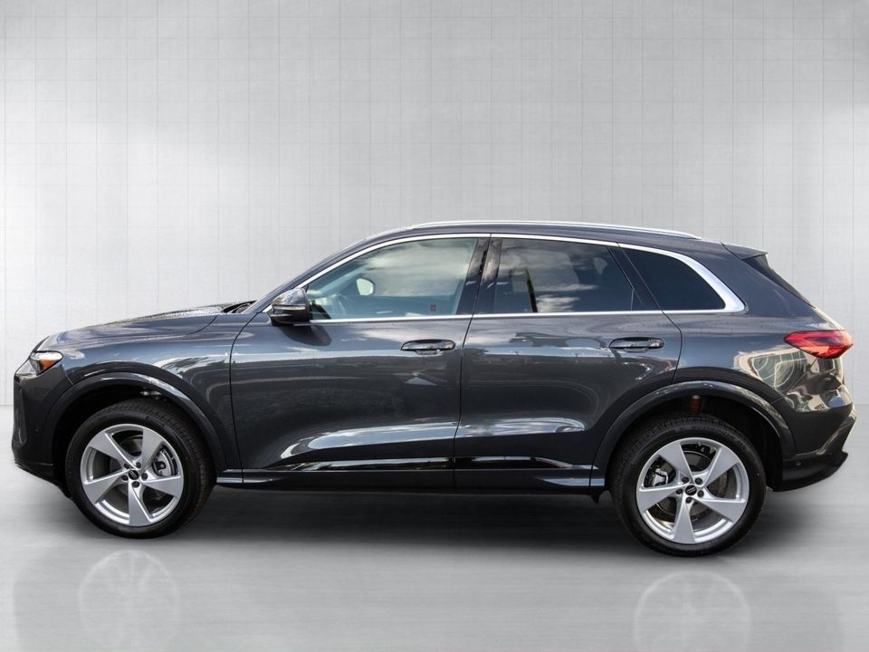 2026 Audi Q5 Premium Plus TFSI quattro S tronic