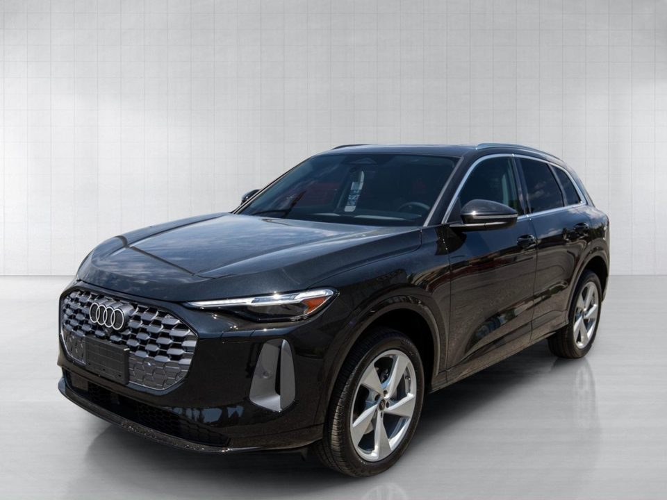 2026 Audi Q5 Premium Plus TFSI quattro S tronic