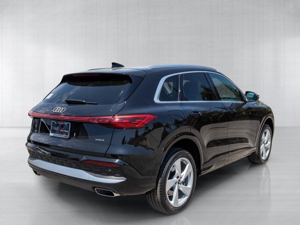 2026 Audi Q5 Premium Plus TFSI quattro S tronic